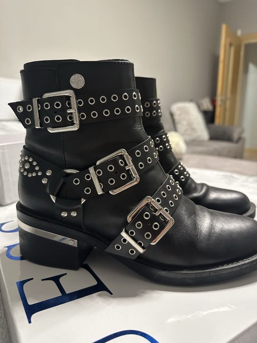 Guess дамски боти