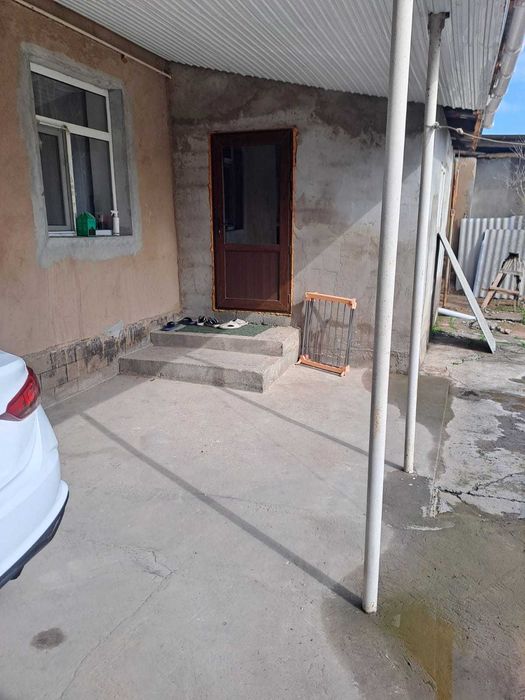 Продается дом с времянкой  (срочно)