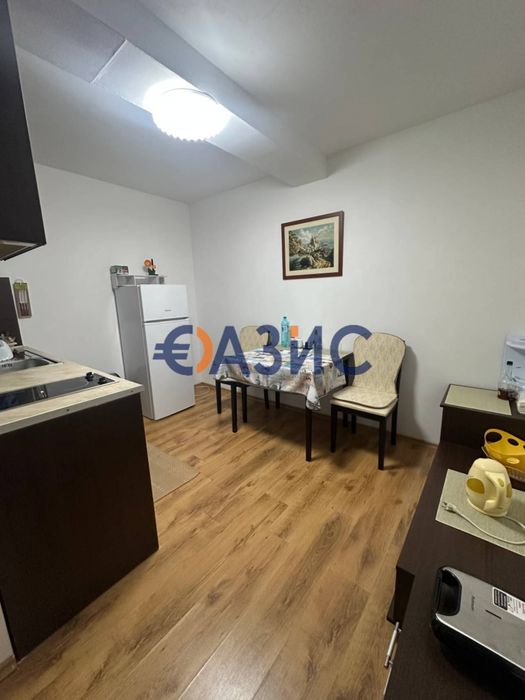 Продава се Двустаен апартамент в Свети Влас - 65 кв.м за 1262 €/кв.м - Снимка #8