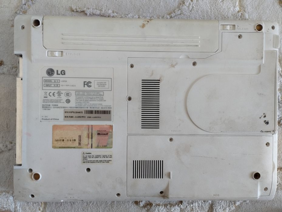 Ноутбук "LG R380-A.ARD7PE1"