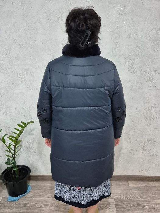 Продам зимнюю куртку