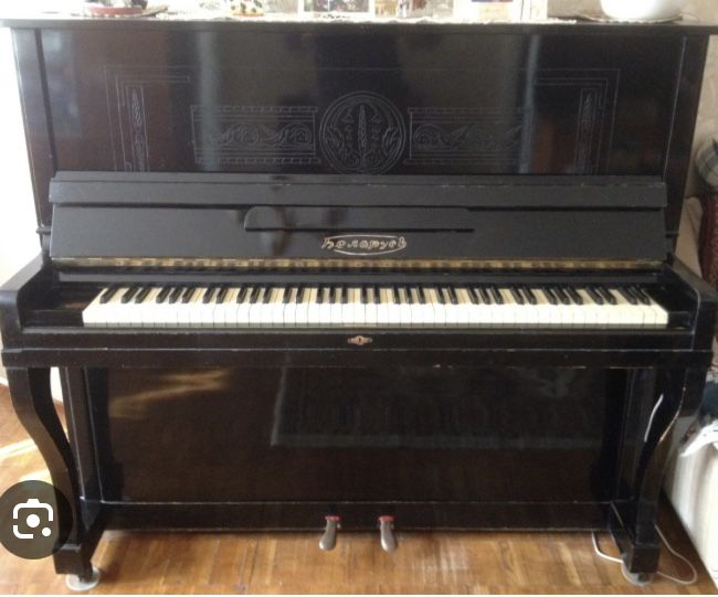 Продается пианино