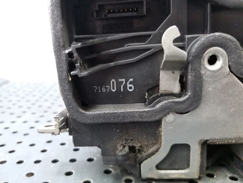 Broasca usa dreapta spate bmw seria 1 e81 e87 7167076