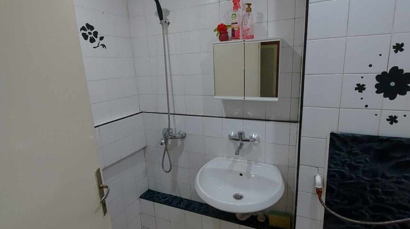 Продава се Двустаен апартамент в Търговище, Запад 2 - 71 кв.м за 1198 €/кв.м - Снимка #12