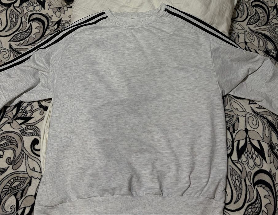 свитшот L-XL размер