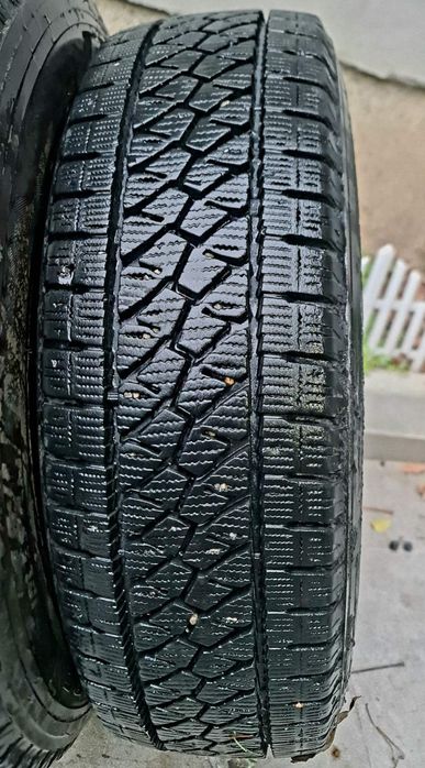4 зимни гуми за бус Bridgestone Blizzard  195/70R15 C 104/102R