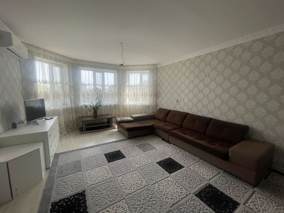 Продам Диван 4метровый