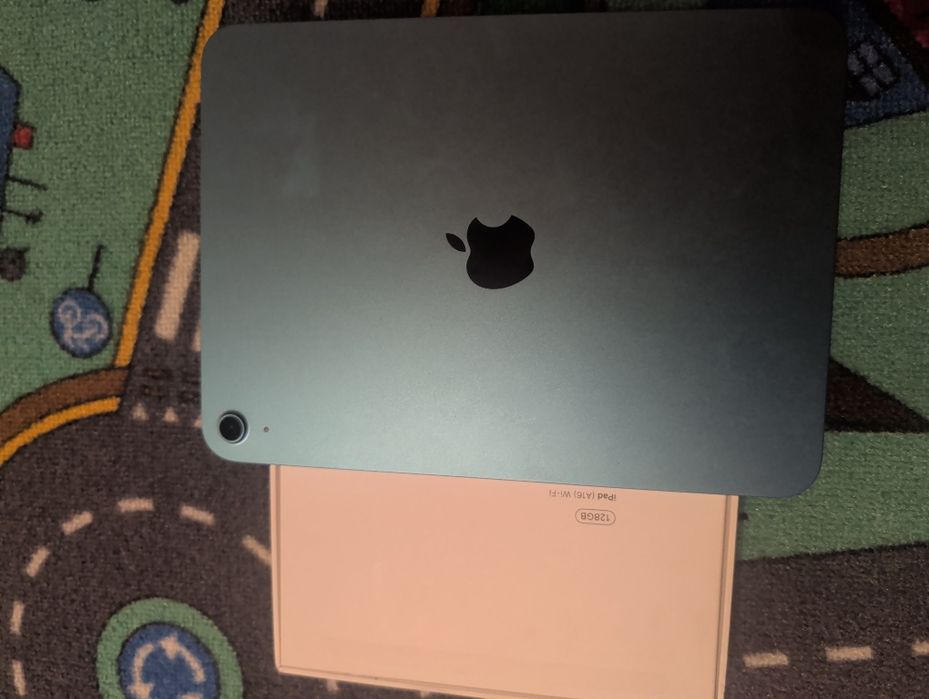 Apple iPad A16 128GB Blue | Ca nou | Cutie + Accesorii | Baterie 100%