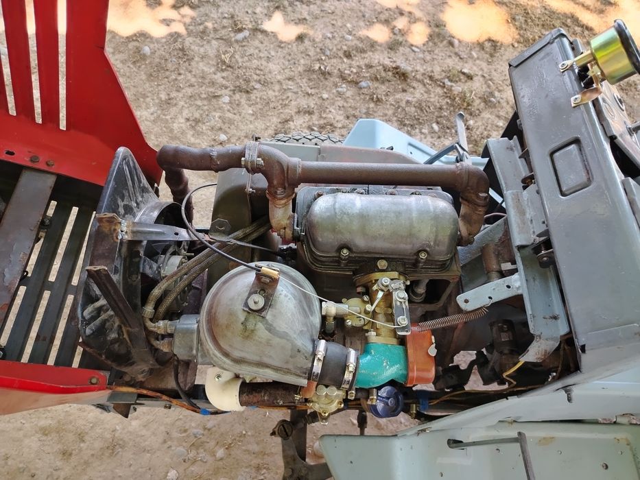 Kmz 012 miniy traktr
