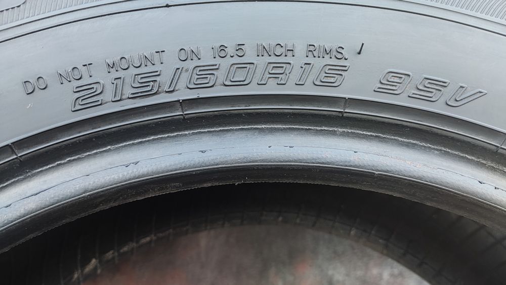 4бр. летни гуми 215/60/16  Sumitomo