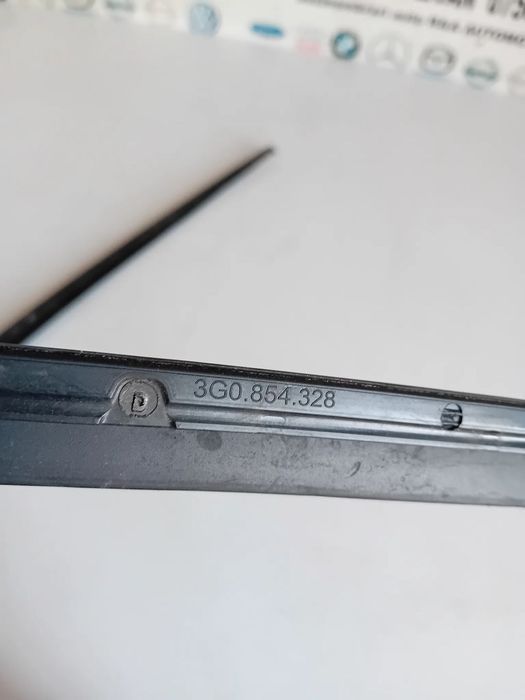 Ornamente Ornament Lateral Stanga Dreapta Parbriz Vw Passat B8 An 2014-2020 Motor DFG Cutie UAX