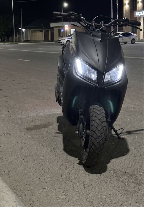 Продам м8 1 поколения