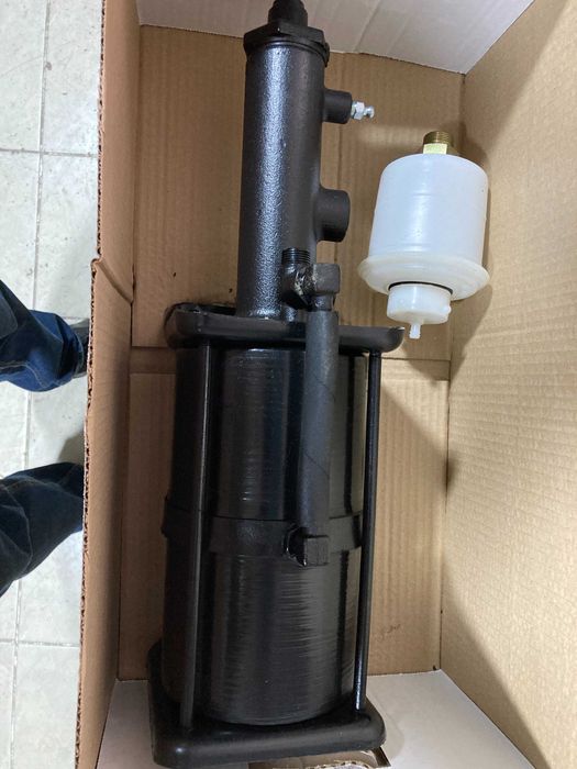 Пневмоусилитель тормозов УРАЛ в сборе