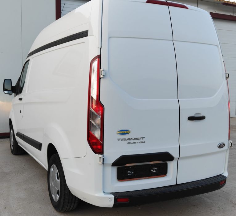Ford Tranzit Custom Supraînălțat 2018 E6/2.0 Tdci-130 cp Manuală /3Locuri+Marfă