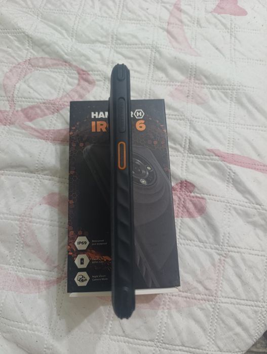 Hammer Iron 6 смартфон