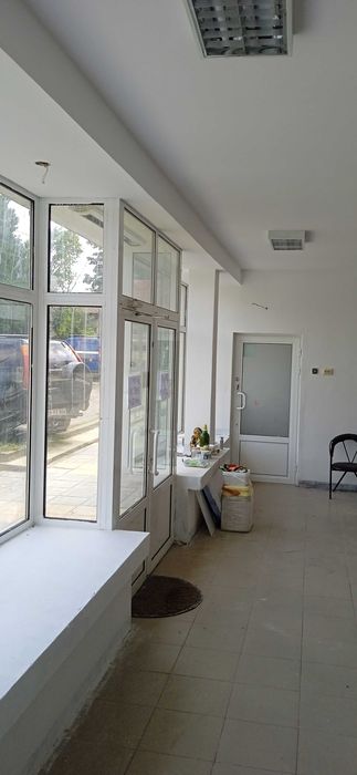 Дава се под наем Магазин в с. Кардам, Област Добрич - 200 кв.м за 6295.95 € - Снимка #2