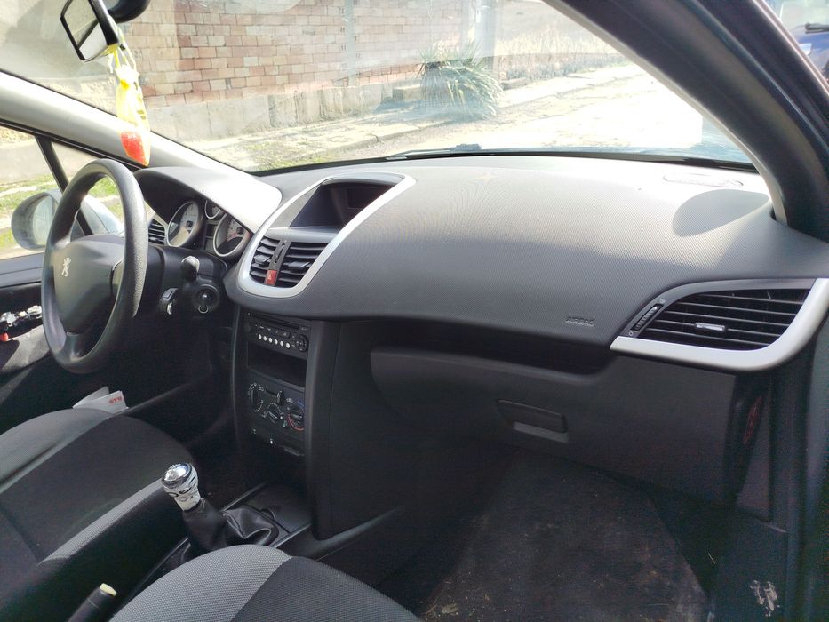 Peugeot 207 1.4 на части