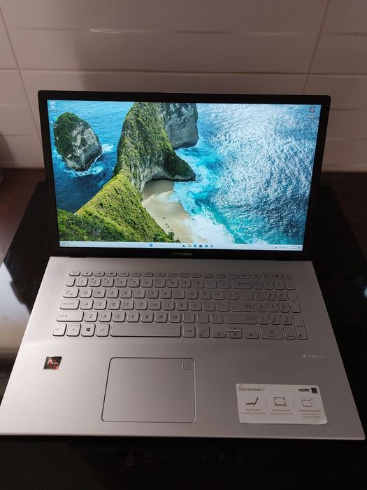 Laptop ASUS VivoBook 17 M712 – Ryzen 5 – SSD 512GB + MOUSE ȘI GEANTĂ CADOU