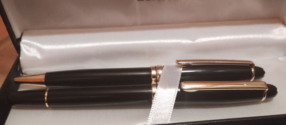 Продавам химикалки mont blanc