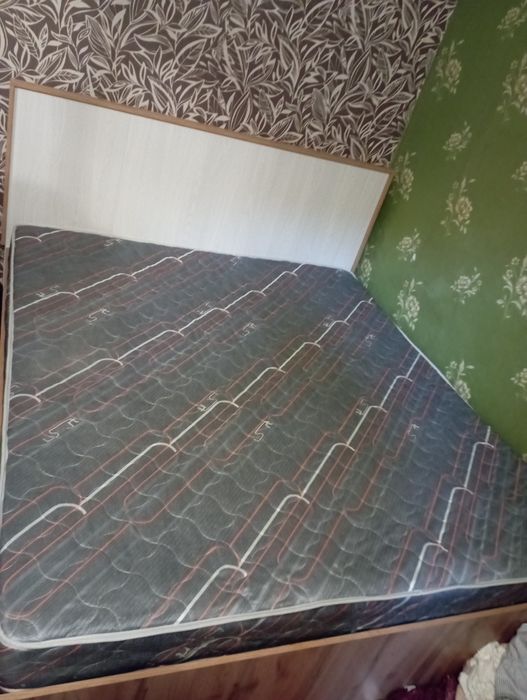 Продам новый пружинный матрас