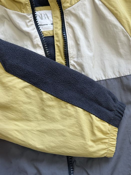 Продам куртку Zara на мальчика