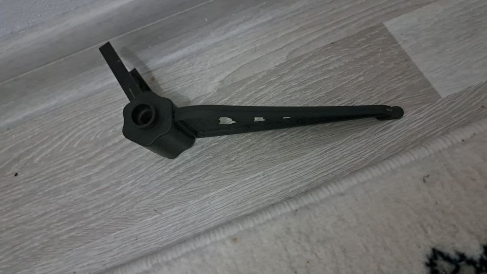 Ёлка 90см ножки надо поменять