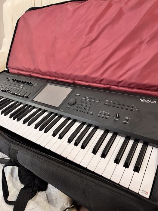 Продавам Korg Kronos 3