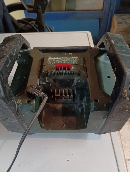 Metabo r-12-18bt Bosch gml 10.8 строително радио