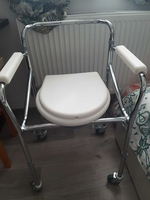 saltea antiescare si scaun wc