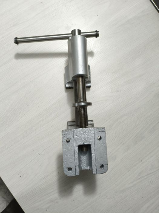 Тиски производства СССР