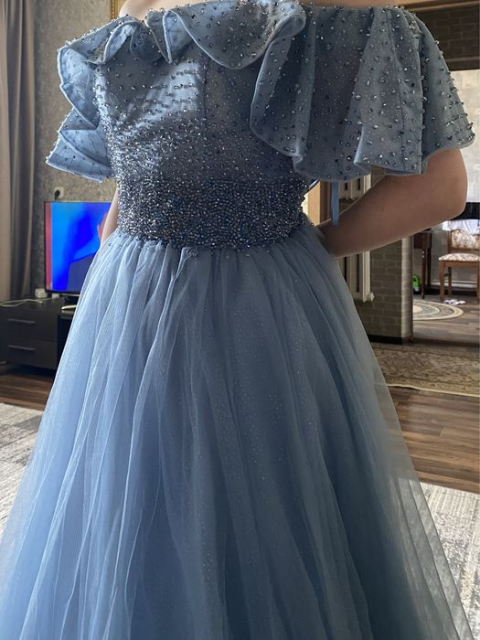 Продается платье на выпускной