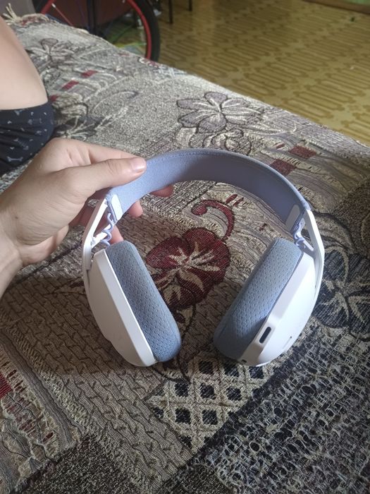 Игровые наушники Logitech