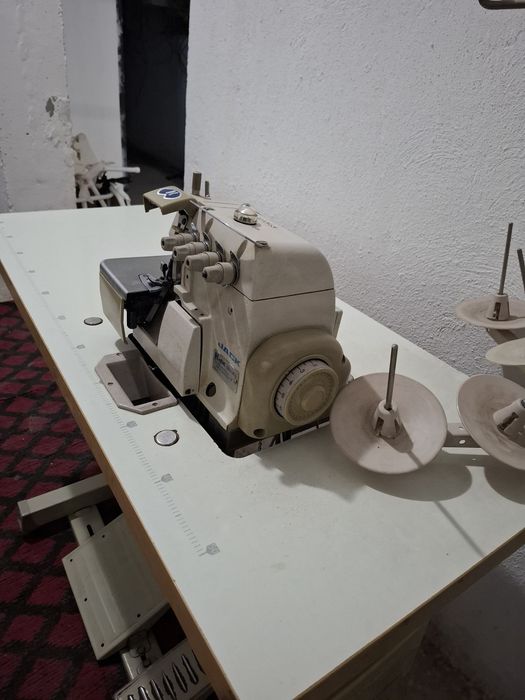 Тикув машиналари Jack (сенсором) ва пресс дазмол сотилади, 200 $дан