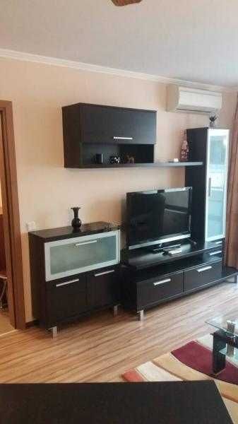 Дава се под наем Двустаен апартамент в Бургас, Център - 62 кв.м за 459 € - Снимка #4
