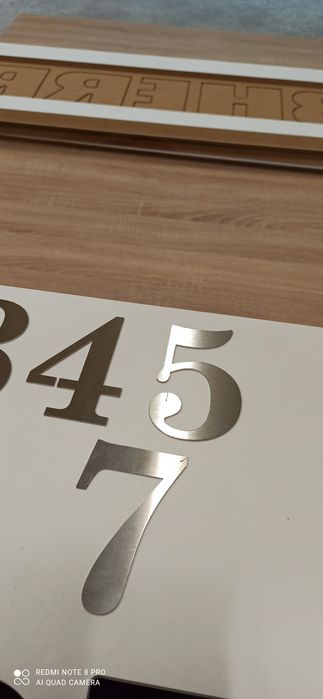 Цифри от неръждаема стомана 2 размера