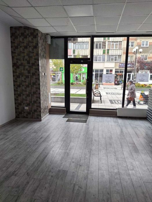 Spatiu comercial