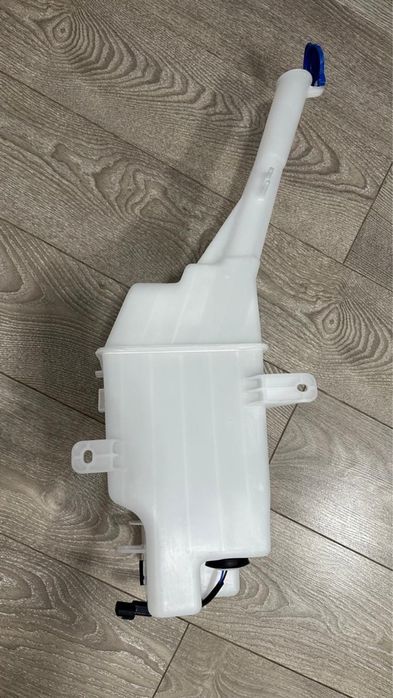 Бачок стеклоомывателя