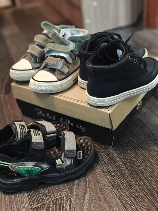 Отдам обувь на мальчика