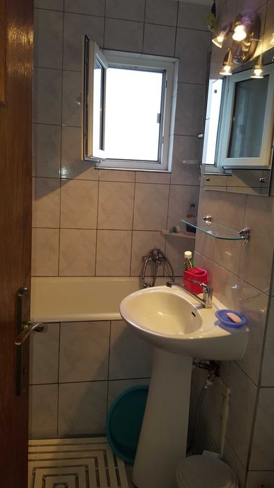 Sos. Giurgiului - apartament 3 camere de vanzare