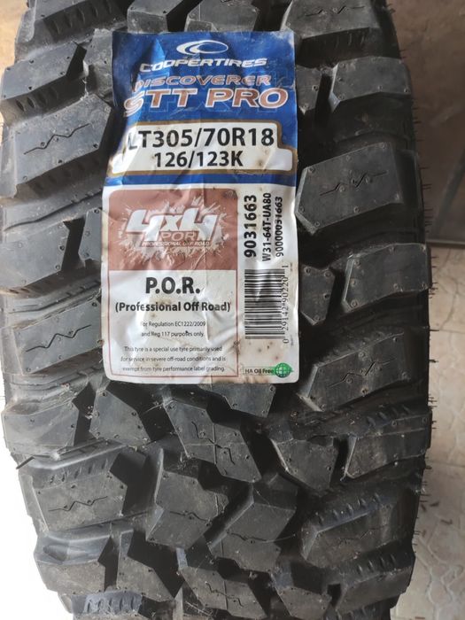O buc noua 305/70R18 Cooper off road 126/123K