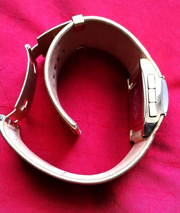 Gucci и Diesel часы оригинал