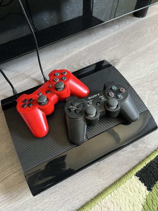 Sony Playstation 3 super slim срочно!