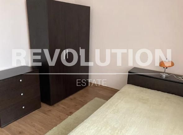 Дава се под наем Тристаен апартамент в Варна, Автогара - 80 кв.м за 458.49 € - Снимка #3