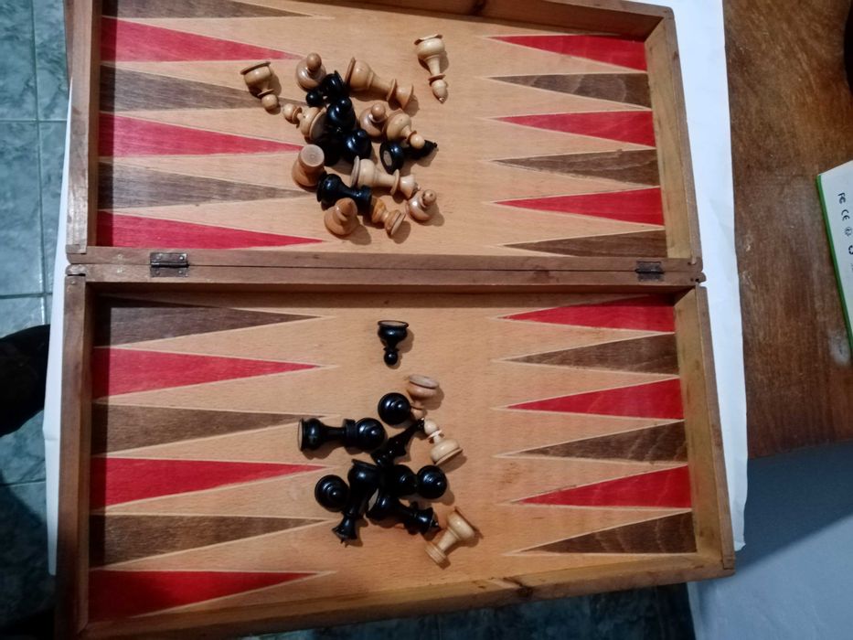 Sah de lemn,caseta mare si medie.