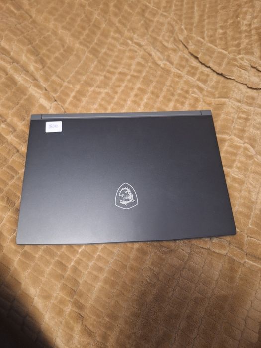 Vand Laptop Gaming MSI Thin 15 B12ve pentru piese