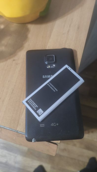 Samsung galaxy note edge в почти идеальном состоянии