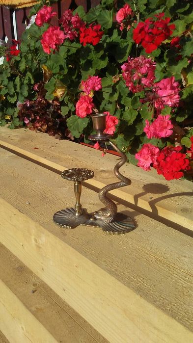 Sfesnic vechi pt 2 lumanari din alama