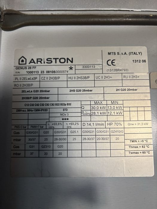 Dezmembrez centrală Ariston Genus 28 FF