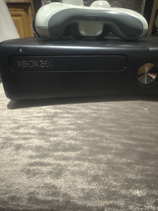 Продам игровую приставку!