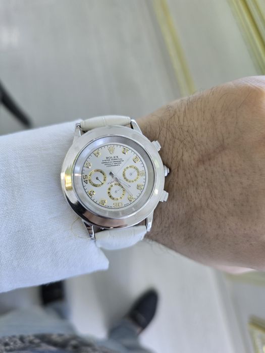 Продам часы Rolex Daytona в белом золоте.
Механизм Кварц, Японский